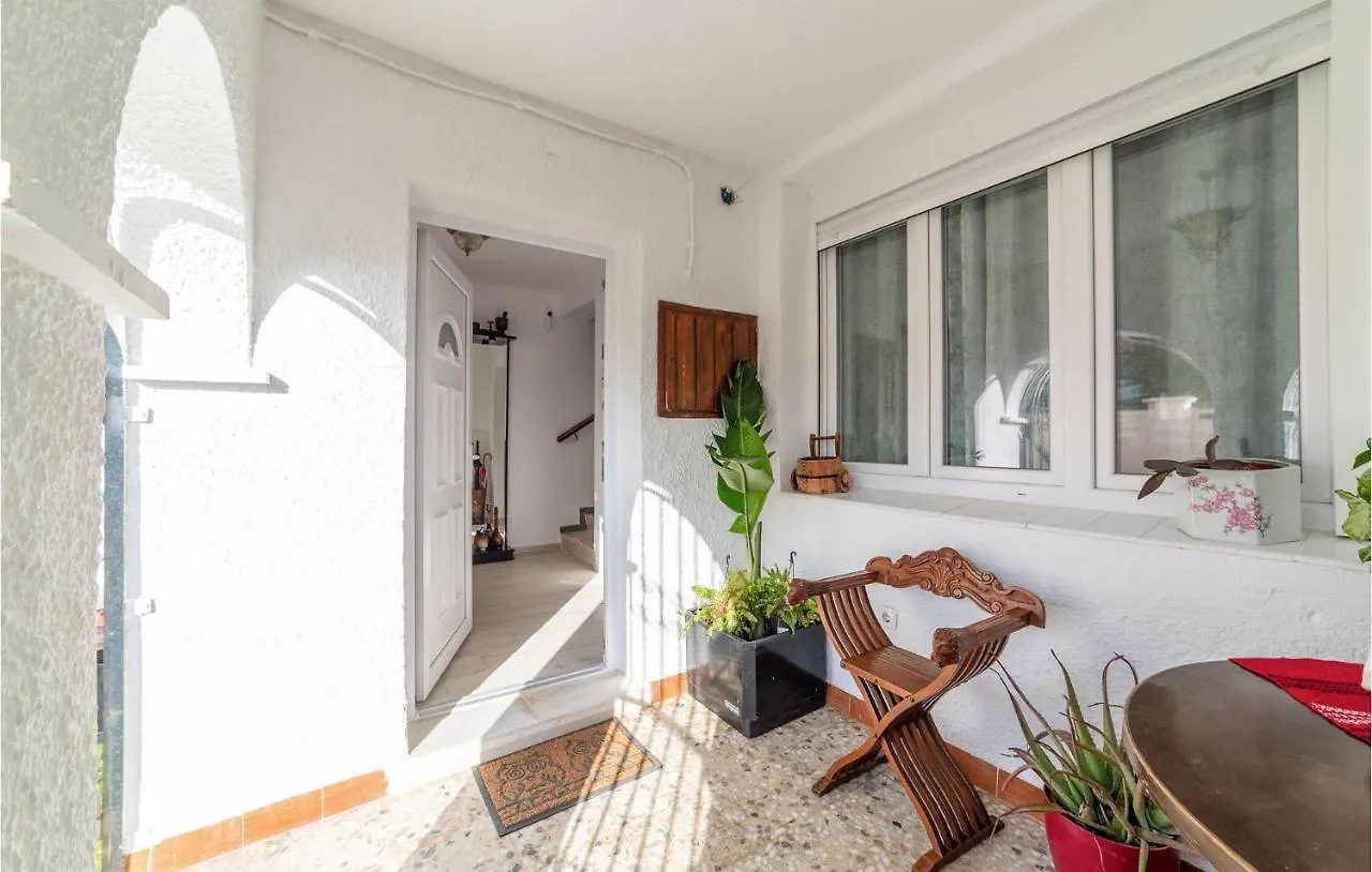 Stunning Apartment In Miami Platja With Kitchen L'L'Hospitalet de l'Infant Španělsko