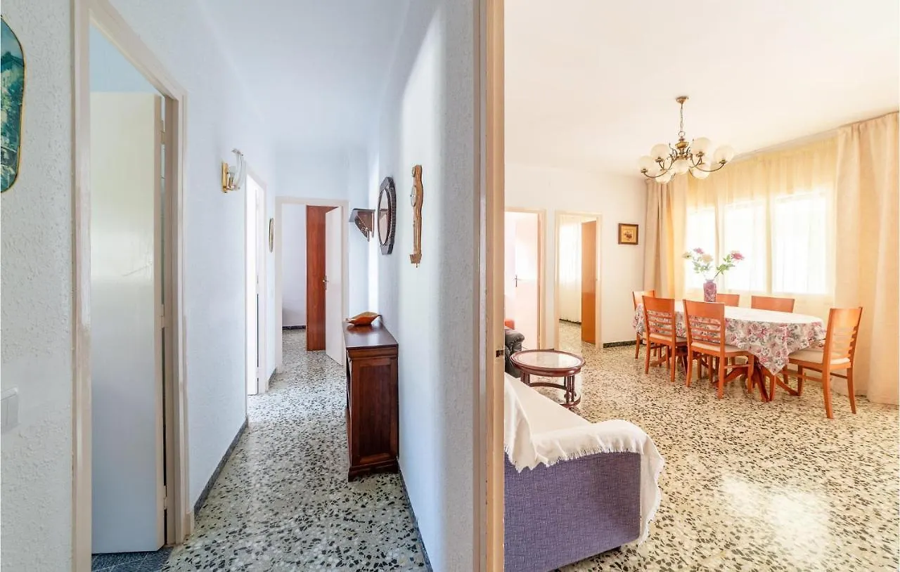 Stunning Apartment In Miami Platja With Kitchen L'L'Hospitalet de l'Infant
